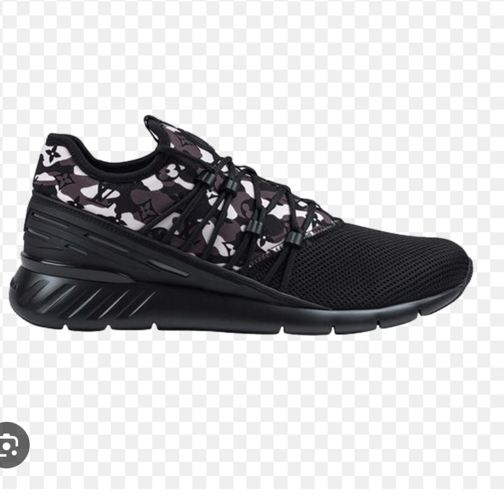Men’s Louis Vuitton fast lane camo sneakers 8